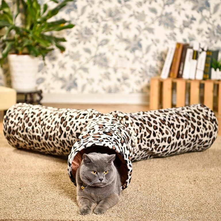 Cosy Entertaining Creatively Designed Cat's Tunnel